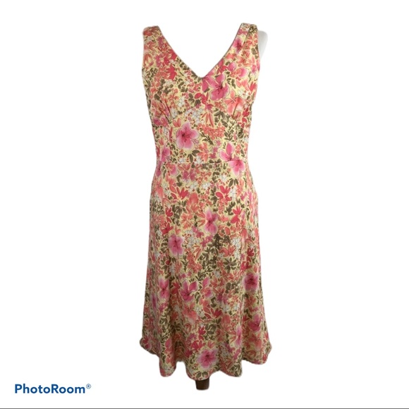 LOFT Dresses & Skirts - LOFT Linen Blend Floral Dress